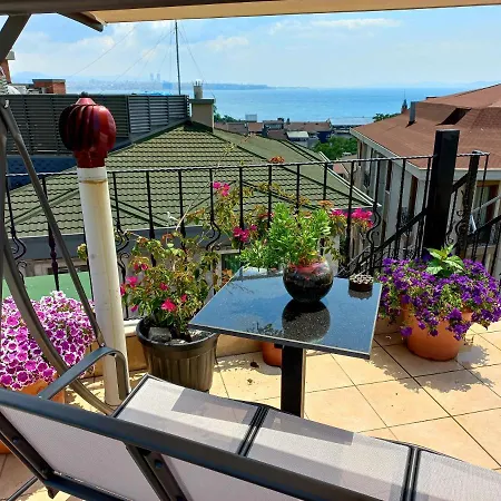 Agora Otel 3*