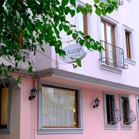 Agora 3*