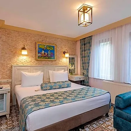 Hotel Agora 3*