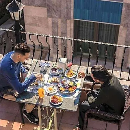 Hotel Agora